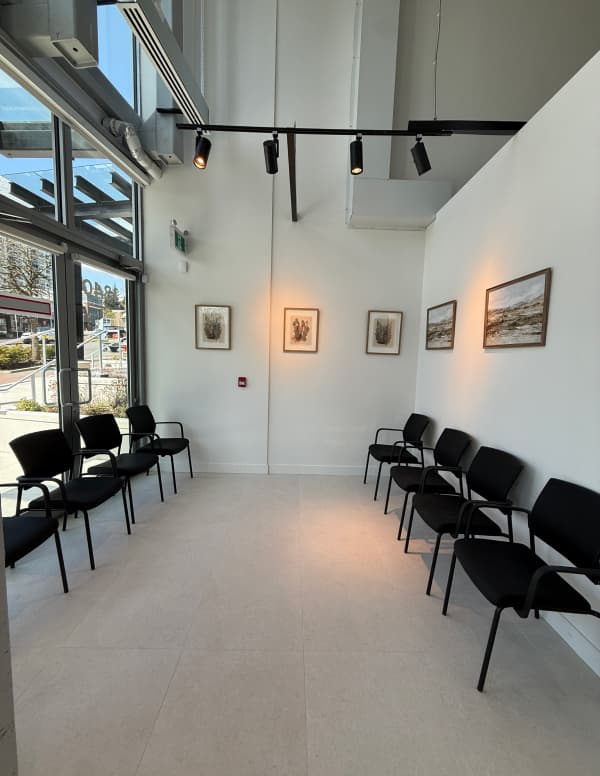 Modern Clinic Entrance & Reception Area