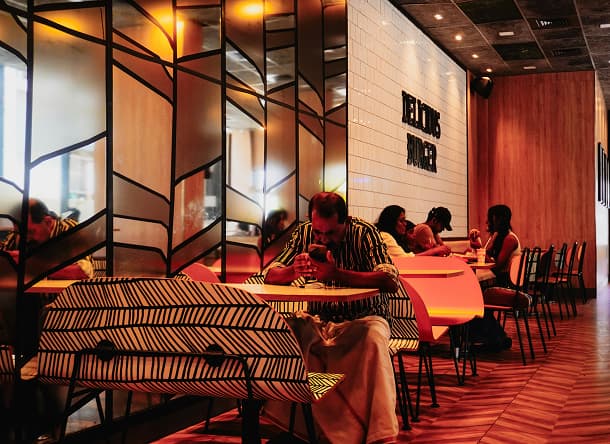 Food Chain Restaurant